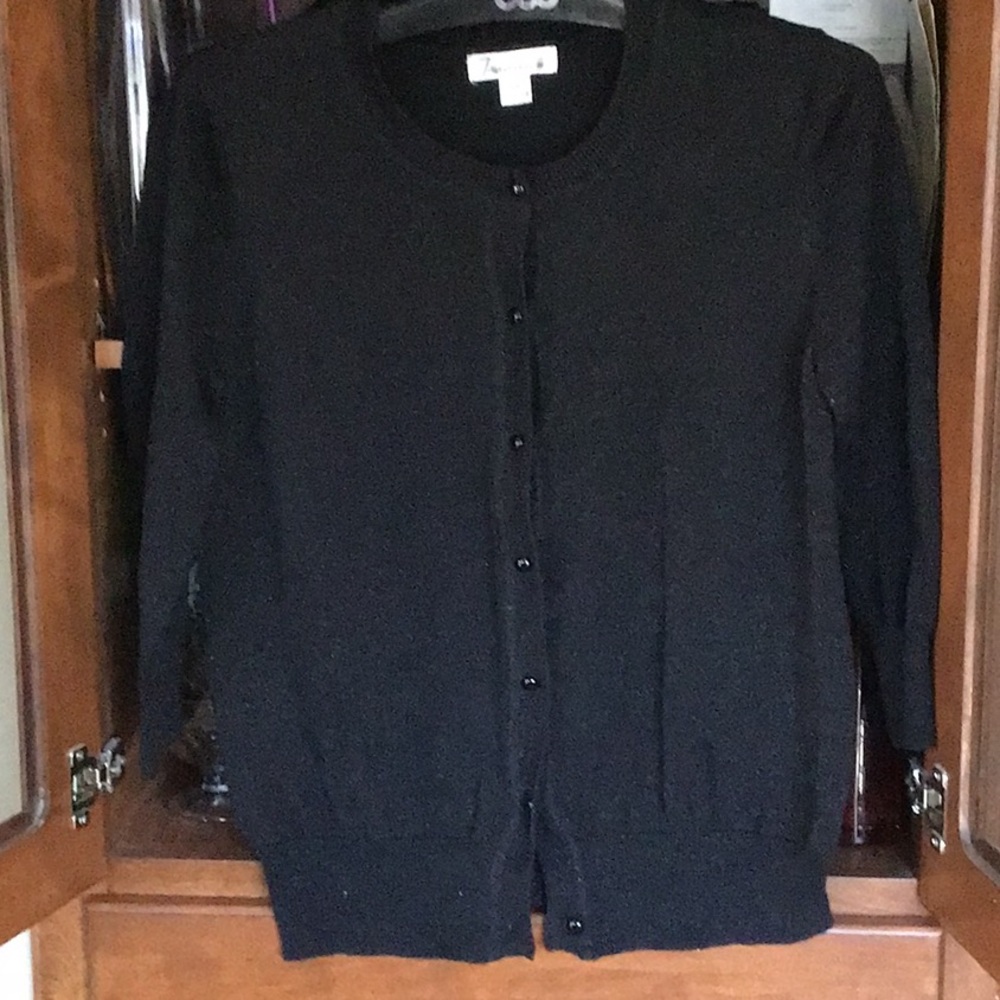 Cardigan - Picture 1 of 4